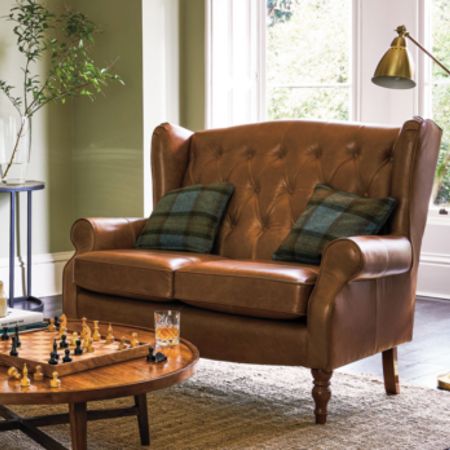 Chesterfield-Sofa-11.jpg
